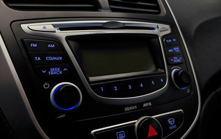 Hyundai Solaris II рестайлинг, 2012 год, 530 000 рублей, 15 фотография