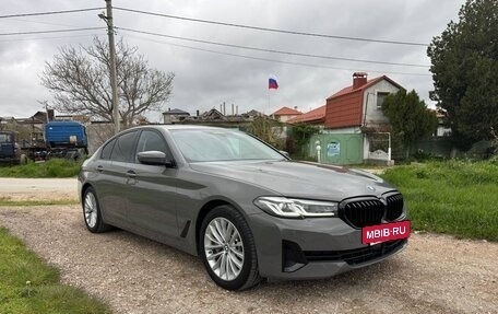 BMW 5 серия, 2020 год, 4 940 000 рублей, 2 фотография