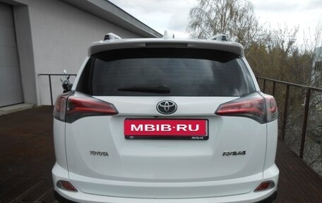 Toyota RAV4, 2016 год, 2 150 000 рублей, 6 фотография