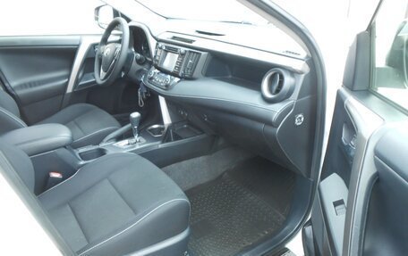 Toyota RAV4, 2016 год, 2 150 000 рублей, 15 фотография