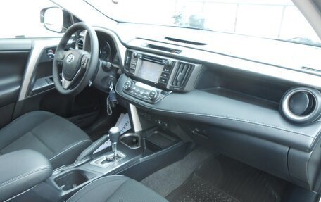 Toyota RAV4, 2016 год, 2 150 000 рублей, 16 фотография