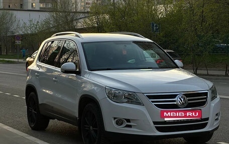 Volkswagen Tiguan I, 2011 год, 1 400 000 рублей, 2 фотография