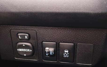 Toyota RAV4, 2013 год, 1 750 000 рублей, 13 фотография