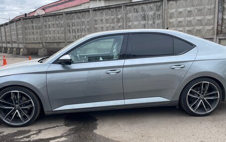 Skoda Superb III рестайлинг, 2016 год, 2 150 000 рублей, 4 фотография