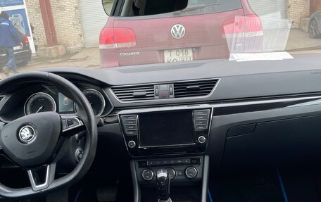 Skoda Superb III рестайлинг, 2016 год, 2 150 000 рублей, 10 фотография