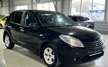 Renault Sandero I, 2011 год, 597 000 рублей, 3 фотография