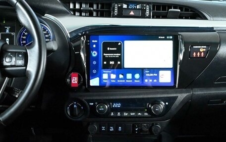 Toyota Hilux VIII, 2016 год, 4 000 000 рублей, 15 фотография