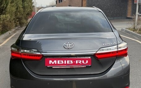 Toyota Corolla, 2018 год, 1 790 000 рублей, 5 фотография