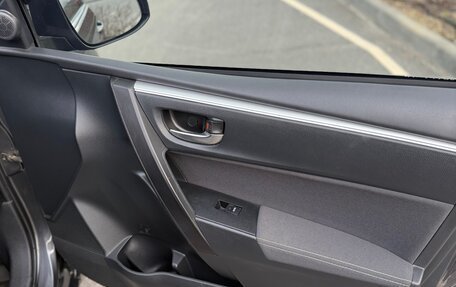 Toyota Corolla, 2018 год, 1 790 000 рублей, 19 фотография