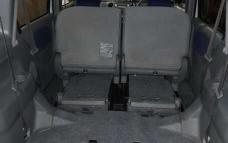 Toyota Sienta I, 2005 год, 480 000 рублей, 12 фотография