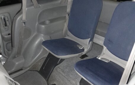 Toyota Sienta I, 2005 год, 480 000 рублей, 11 фотография