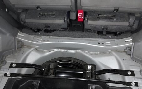 Toyota Sienta I, 2005 год, 480 000 рублей, 13 фотография