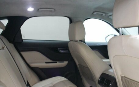 Jaguar F-Pace, 2019 год, 1 750 000 рублей, 17 фотография