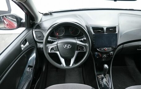Hyundai Solaris II рестайлинг, 2012 год, 799 900 рублей, 9 фотография