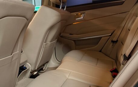 Mercedes-Benz E-Класс, 2014 год, 2 460 000 рублей, 17 фотография