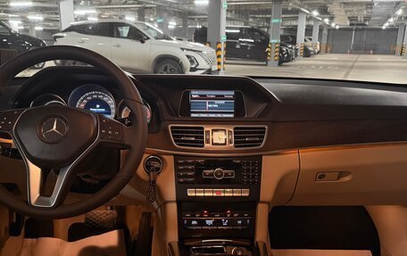 Mercedes-Benz E-Класс, 2014 год, 2 460 000 рублей, 10 фотография