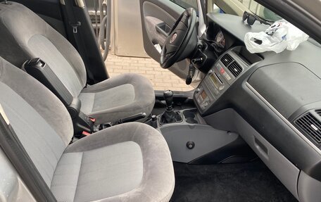 Fiat Linea, 2011 год, 545 000 рублей, 32 фотография