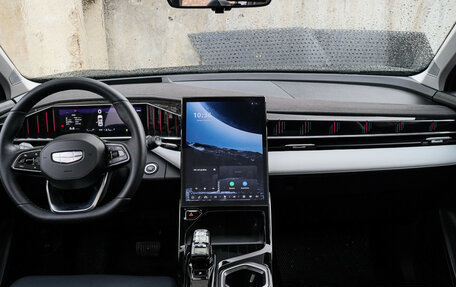 Geely Atlas, 2024 год, 3 320 000 рублей, 9 фотография