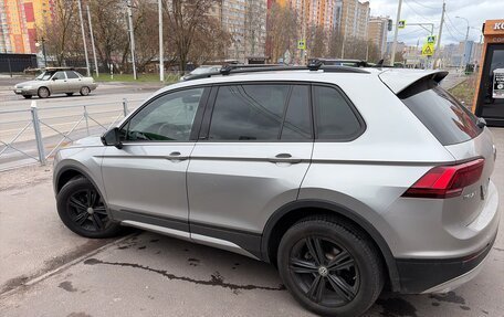 Volkswagen Tiguan II, 2019 год, 2 500 000 рублей, 1 фотография