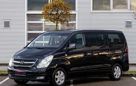 Hyundai Grand Starex Grand Starex I рестайлинг 2, 2011 год, 1 695 000 рублей, 1 фотография