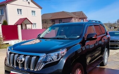 Toyota Land Cruiser Prado 150 рестайлинг 2, 2016 год, 3 999 999 рублей, 3 фотография