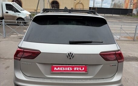 Volkswagen Tiguan II, 2019 год, 2 500 000 рублей, 2 фотография