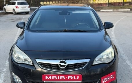Opel Astra J, 2010 год, 650 000 рублей, 3 фотография