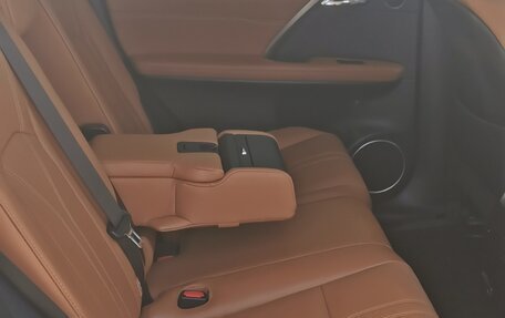 Lexus RX IV рестайлинг, 2019 год, 4 998 000 рублей, 13 фотография