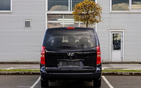 Hyundai Grand Starex Grand Starex I рестайлинг 2, 2011 год, 1 695 000 рублей, 5 фотография