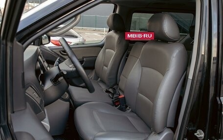 Hyundai Grand Starex Grand Starex I рестайлинг 2, 2011 год, 1 695 000 рублей, 11 фотография