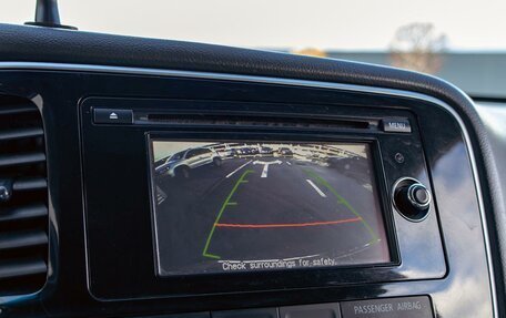 Mitsubishi Outlander III рестайлинг 3, 2015 год, 1 595 000 рублей, 14 фотография