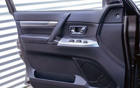 Mitsubishi Pajero IV, 2011 год, 1 895 000 рублей, 12 фотография