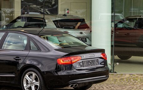 Audi A4, 2015 год, 1 395 000 рублей, 10 фотография