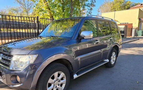 Mitsubishi Pajero IV, 2010 год, 2 150 000 рублей, 2 фотография