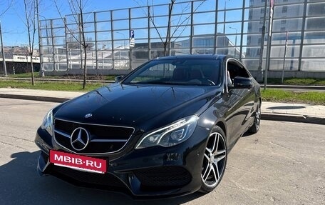 Mercedes-Benz E-Класс, 2015 год, 2 200 000 рублей, 2 фотография