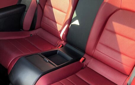 Mercedes-Benz E-Класс, 2015 год, 2 200 000 рублей, 9 фотография