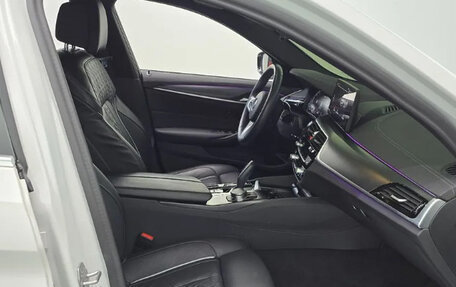 BMW 5 серия, 2022 год, 5 310 000 рублей, 9 фотография