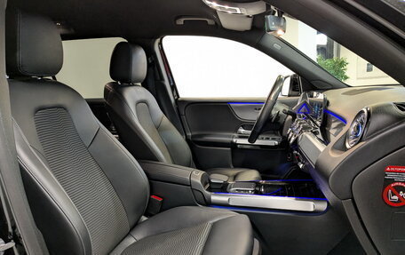 Mercedes-Benz GLB, 2021 год, 3 995 000 рублей, 23 фотография