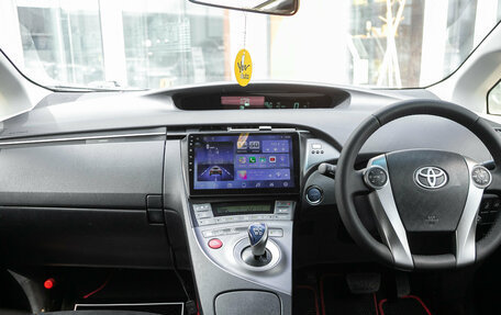 Toyota Prius, 2012 год, 1 098 000 рублей, 15 фотография