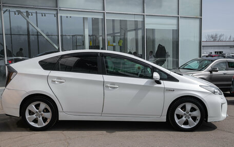 Toyota Prius, 2012 год, 1 098 000 рублей, 5 фотография
