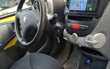 Peugeot 107 I рестайлинг, 2011 год, 640 000 рублей, 11 фотография