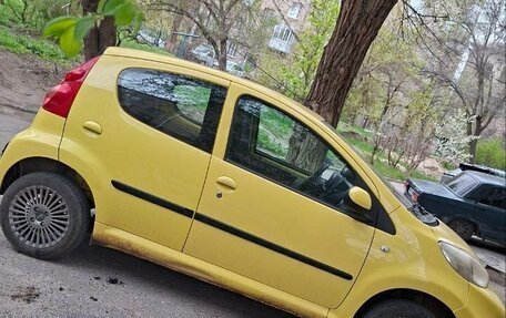 Peugeot 107 I рестайлинг, 2011 год, 640 000 рублей, 5 фотография