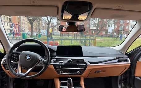 BMW 5 серия, 2019 год, 1 950 000 рублей, 1 фотография