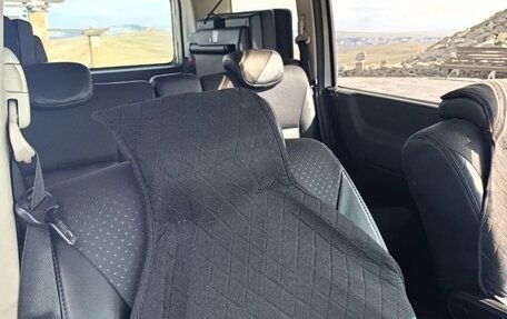 Nissan Serena III, 2006 год, 900 000 рублей, 13 фотография