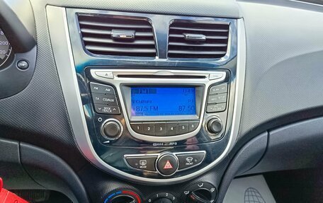 Hyundai Solaris II рестайлинг, 2013 год, 979 995 рублей, 17 фотография