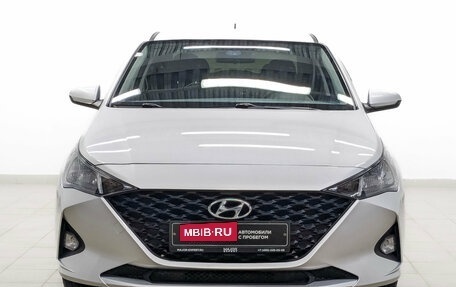 Hyundai Solaris II рестайлинг, 2021 год, 1 695 000 рублей, 2 фотография