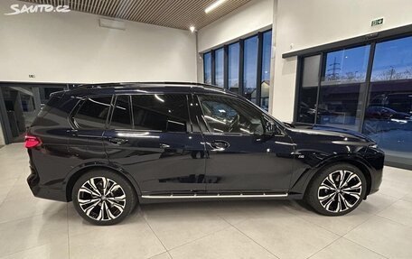 BMW X7, 2024 год, 13 800 000 рублей, 9 фотография