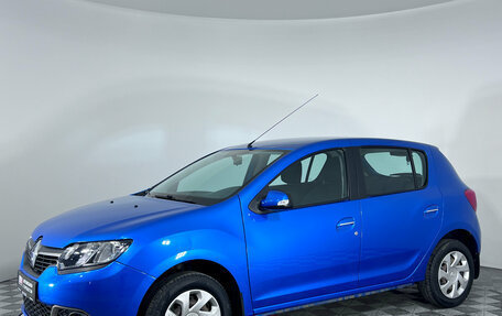 Renault Sandero II рестайлинг, 2016 год, 924 000 рублей, 1 фотография