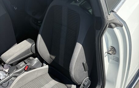 Volkswagen Beetle, 2014 год, 1 600 000 рублей, 10 фотография