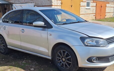 Volkswagen Polo VI (EU Market), 2011 год, 750 000 рублей, 5 фотография